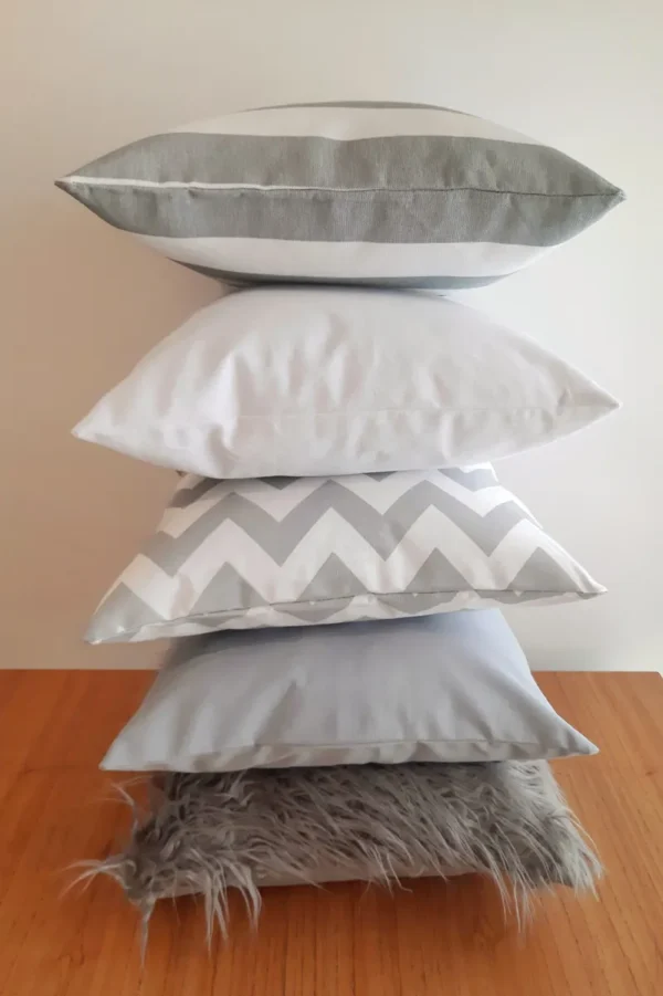 D_NQ_NP_2X_694908-MLA88155711846_072025-F Pack x 5 Almohadones Nórdicos de Decoración Divina